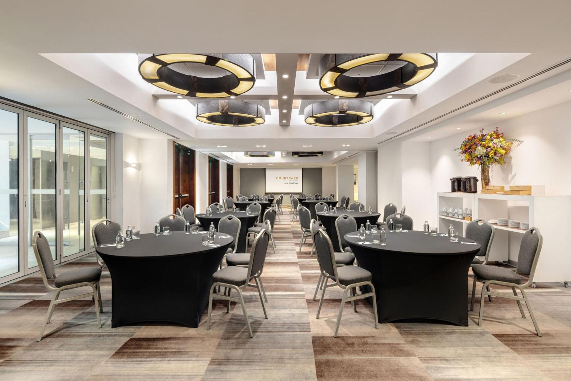 Courtyard By Marriott Lima Miraflores Esterno foto