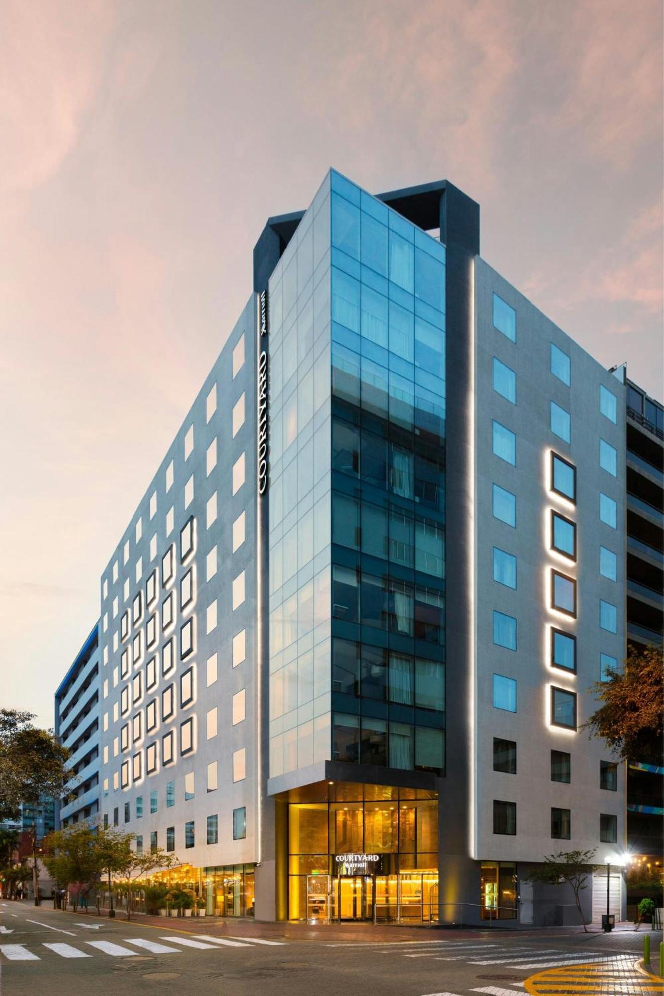 Courtyard By Marriott Lima Miraflores Esterno foto