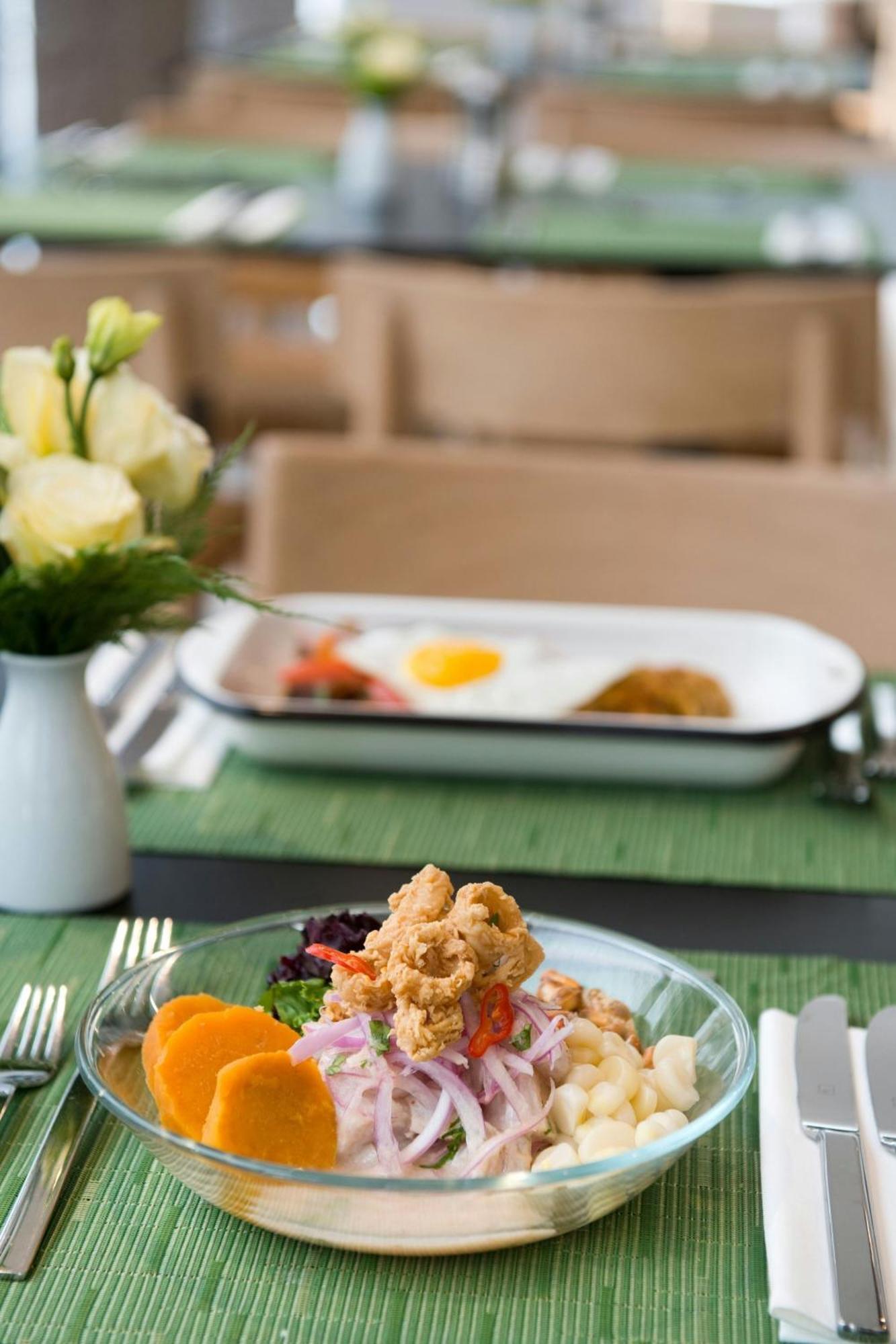 Courtyard By Marriott Lima Miraflores Esterno foto