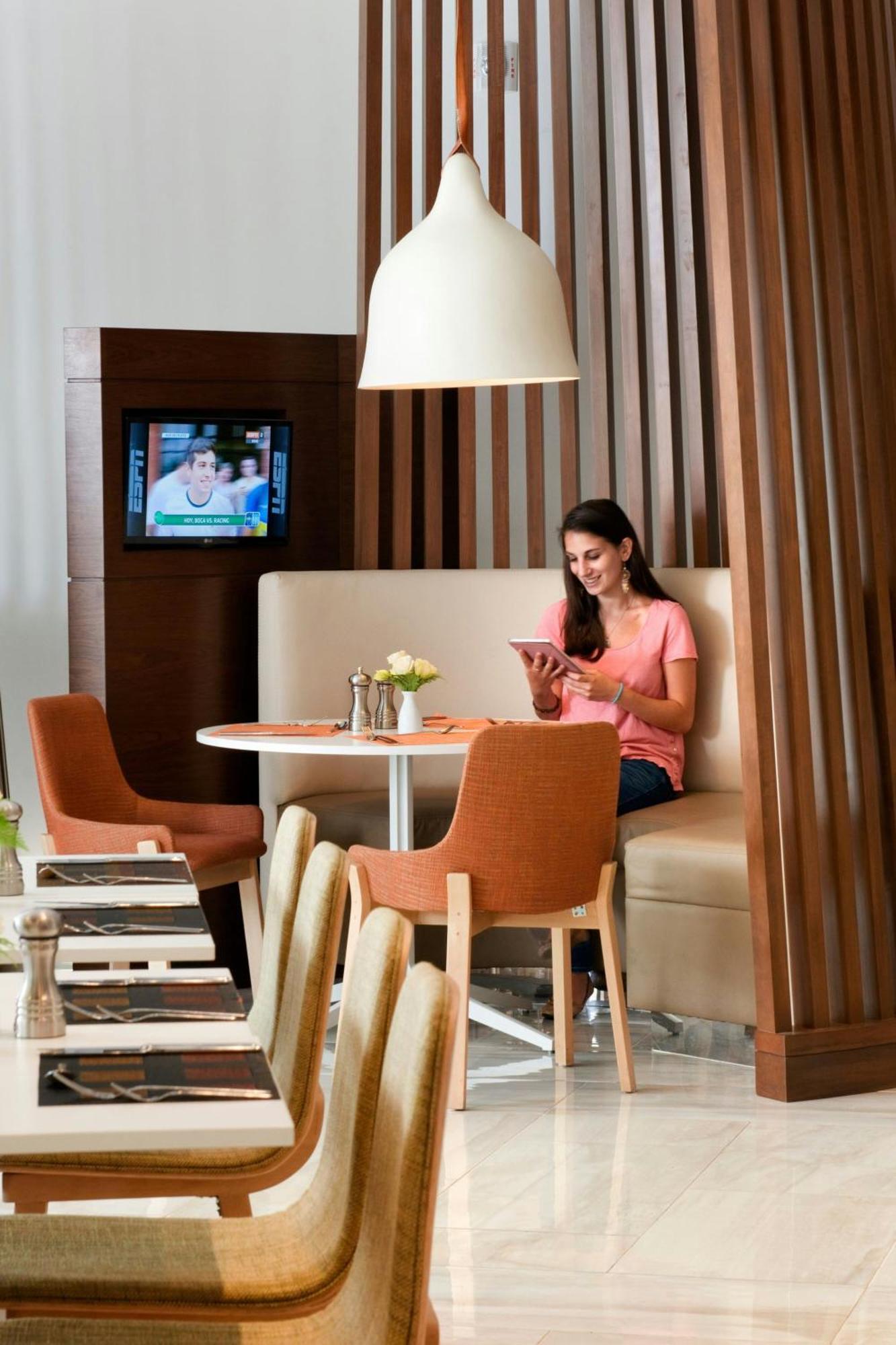 Courtyard By Marriott Lima Miraflores Esterno foto