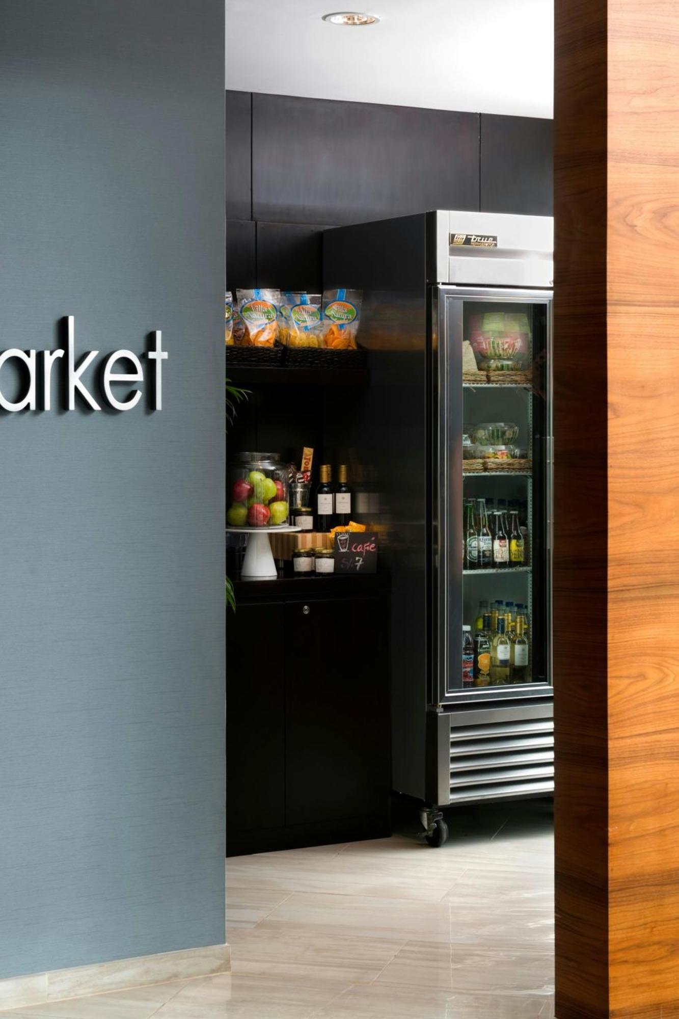 Courtyard By Marriott Lima Miraflores Esterno foto