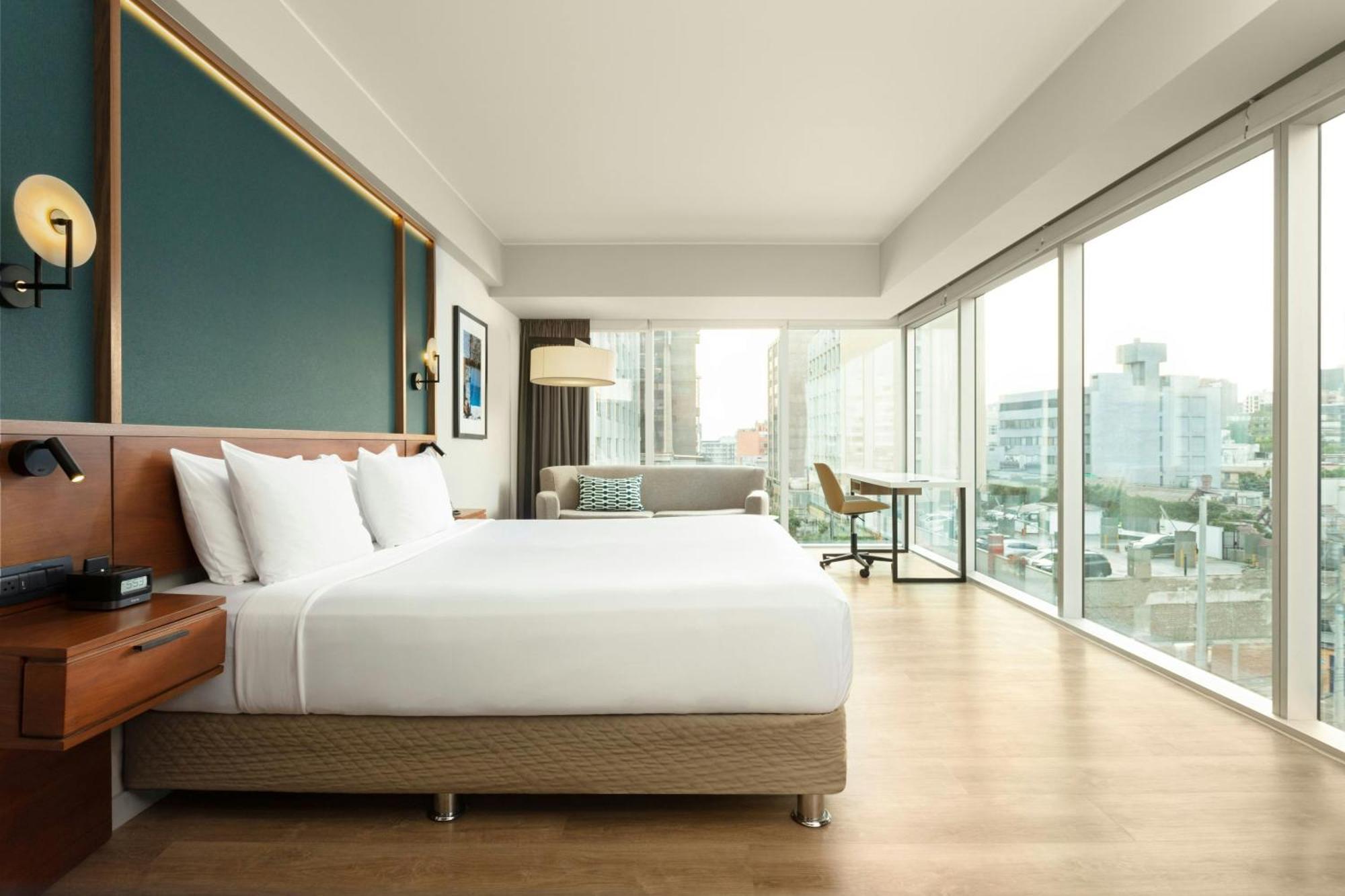 Courtyard By Marriott Lima Miraflores Esterno foto